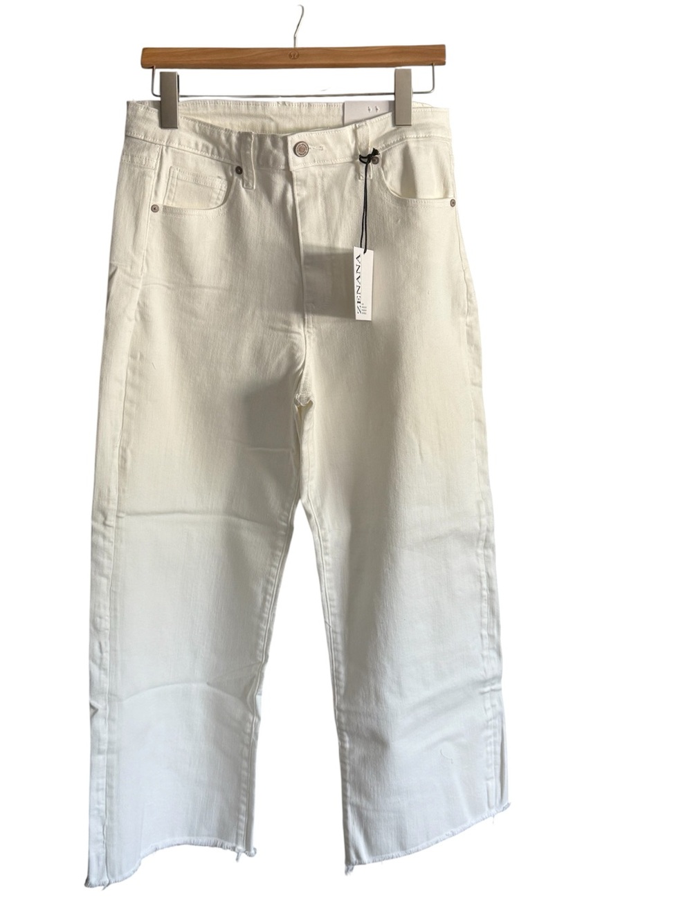 Zenana Outfitters Women’s Cream Cropped Straight Jeans